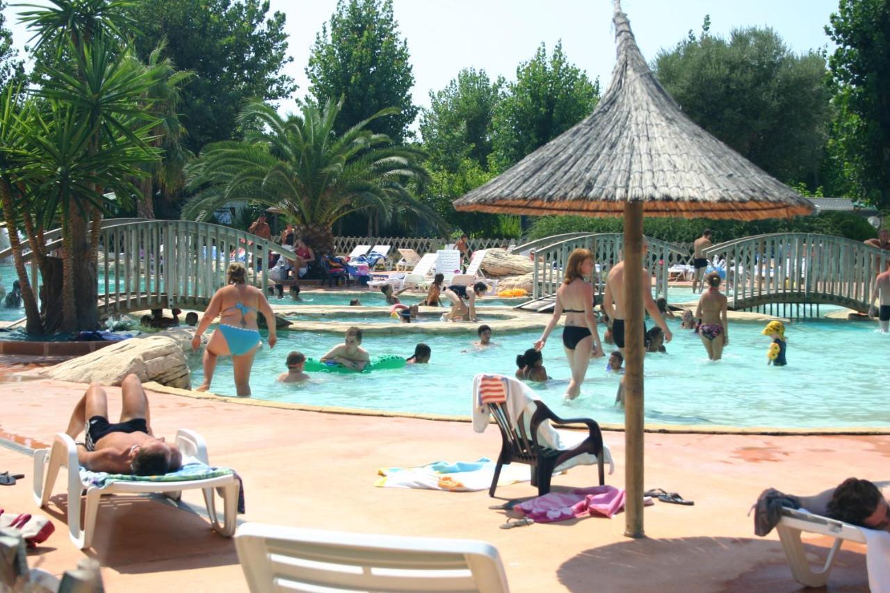 Vias-Plage Camping Les Salisses Quality Holidays Экстерьер фото