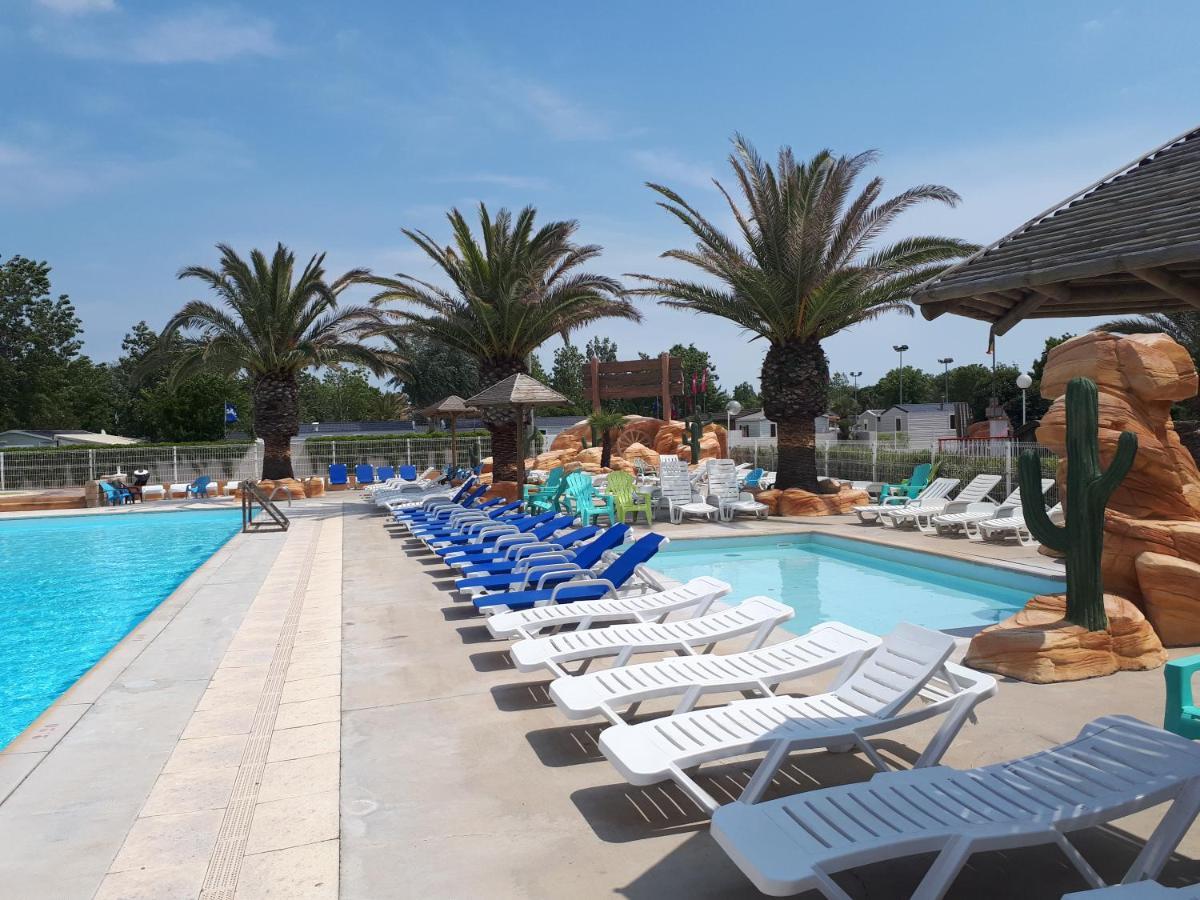 Vias-Plage Camping Les Salisses Quality Holidays Экстерьер фото